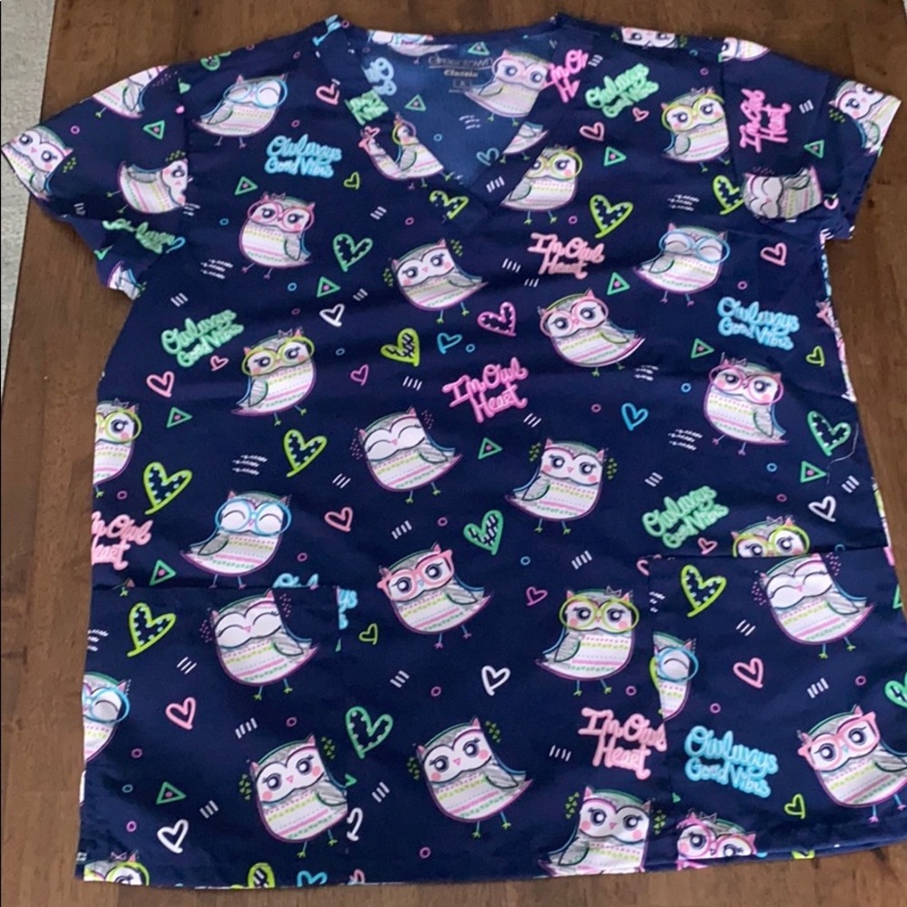 Women’s scrub Top!